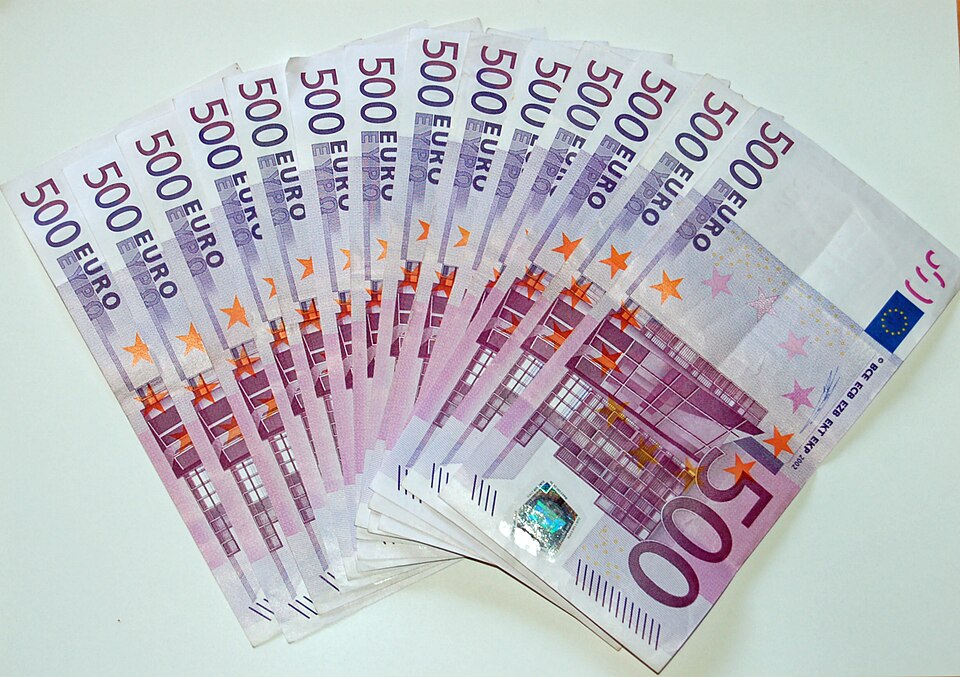 Quick Cash Wins: How to Build an Extra £500 in 30&nbsp;Days